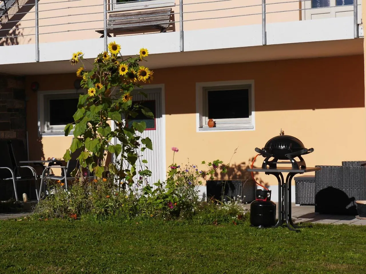 Fewo Kedo Neukirchen vorm Wald Apartment